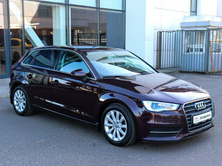 2014 Audi A3 III (8V), красный, 1319000 рублей, вид 3
