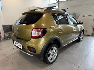2015 Renault Sandero Stepway II, золотистый, 659000 рублей, вид 3
