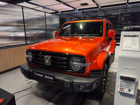 2026 Tank 300 I, оранжевый, 4499000 рублей, вид 2