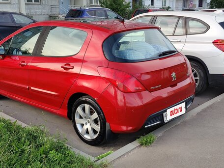2008 Peugeot 308 I, красный, 450000 рублей, вид 3