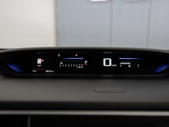 2019 Honda Stepwgn Spada V Рестайлинг, белый, 2479000 рублей - вид 17