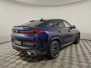 2023 BMW X6 30d III (G06) Рестайлинг, синий, 9895000 рублей, вид 5