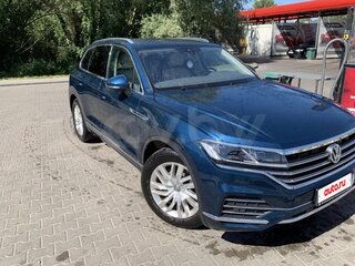 2019 Volkswagen Touareg III, синий, 2990000 рублей, вид 1