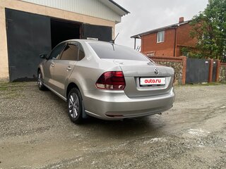 2019 Volkswagen Polo V Рестайлинг, серебристый, 1567000 рублей, вид 2