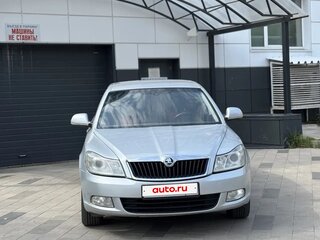 2010 Skoda Octavia II (A5) Рестайлинг, серый, 570000 рублей, вид 3