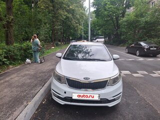 2016 Kia Rio III Рестайлинг, белый, 460000 рублей, вид 1