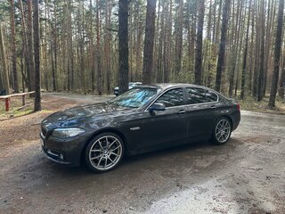 2013 BMW 5 серии 520i VI (F10/F11/F07) Рестайлинг, чёрный, 1812000 рублей, вид 5