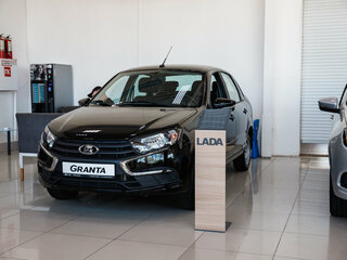 2026 Lada (ВАЗ) Granta I Рестайлинг, чёрный, 850000 рублей, вид 1