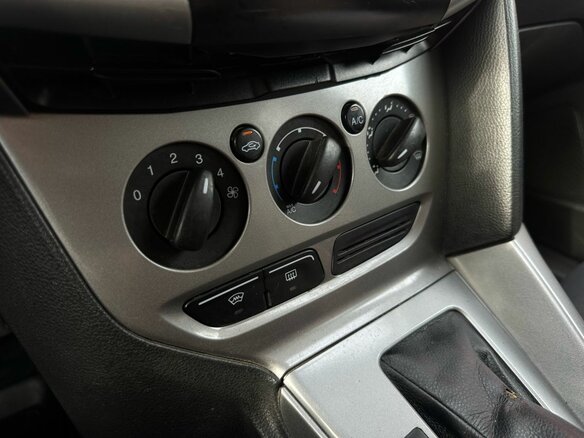 2013 Ford Focus III, чёрный, 970000 рублей - вид 10