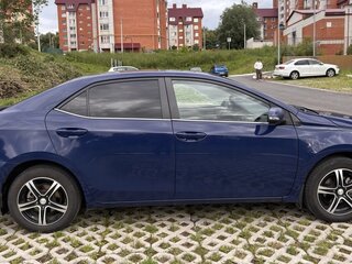 2013 Toyota Corolla XI (E160, E170, E180), синий, 1100000 рублей, вид 4