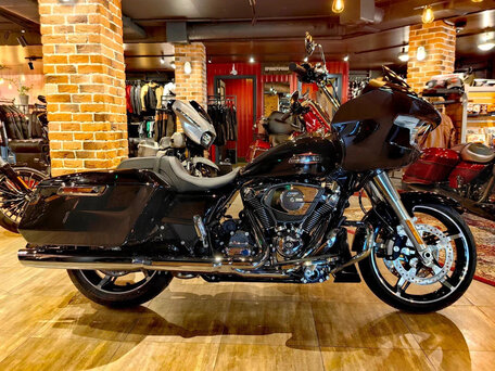 2024 Harley-Davidson Road Glide, чёрный, 3450000 рублей, вид 1