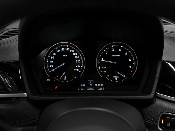 2020 BMW X1 20i xDrive II (F48) Рестайлинг, чёрный, 3770000 рублей - вид 15