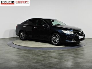 2015 Toyota Camry VII (XV50) Рестайлинг, чёрный, 2257000 рублей, вид 3