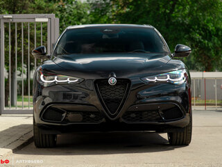 2025 Alfa Romeo Stelvio I Рестайлинг 2, чёрный, 8390000 рублей, вид 2