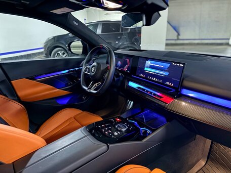 2025 BMW M5 VII (G90), чёрный, 18750000 рублей, вид 5