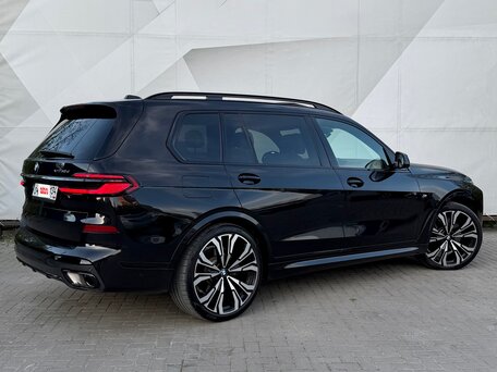 2024 BMW X7 40d I (G07) Рестайлинг, чёрный, 13800000 рублей, вид 4