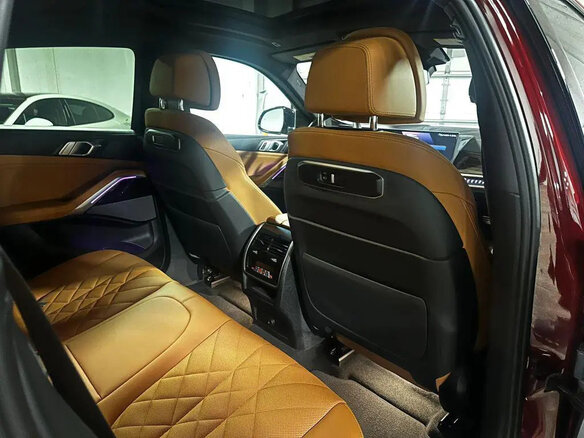 2024 BMW X6 40i III (G06) Рестайлинг, красный, 11267740 рублей - вид 15