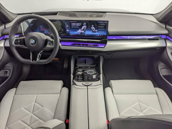 2026 BMW 5 серии 530i xDrive VIII (G60/G61/G68), чёрный, 10300000 рублей - вид 15