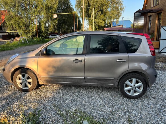 2006 Nissan Note I, бежевый - вид 5