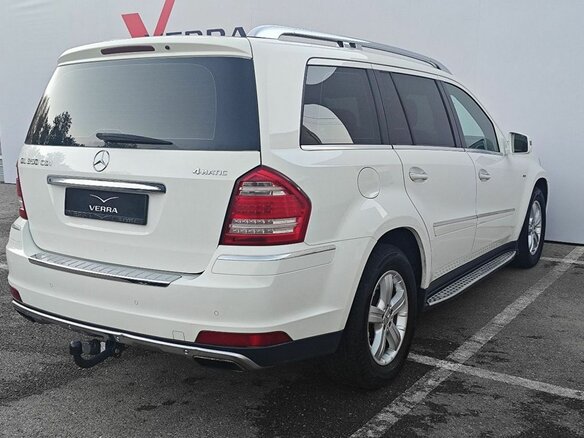 2010 Mercedes-Benz GL-Класс 350 I (X164) Рестайлинг, белый - вид 3