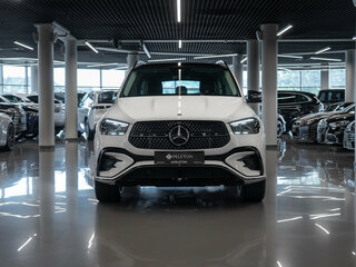 2026 Mercedes-Benz GLE 450 II (V167) Рестайлинг, белый, 14000000 рублей, вид 3
