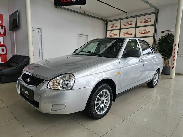 2013 Lada (ВАЗ) Priora I, серебристый, 629000 рублей