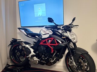2016 MV Agusta Brutale 800, белый, 795000 рублей, вид 1
