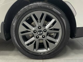 2019 Kia Soul III, белый, 1865000 рублей, вид 5
