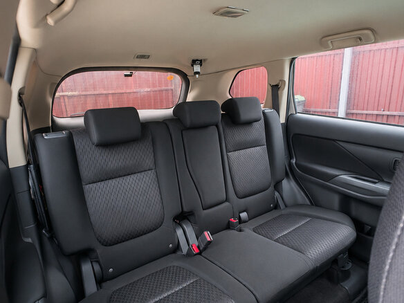 2012 Mitsubishi Outlander III, белый, 1049000 рублей - вид 6
