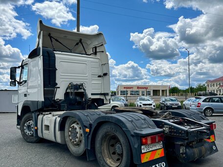 2017 Volvo FM, белый, 3800000 рублей, вид 5