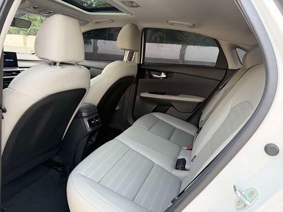 2023 Kia K3 II (China Market) Рестайлинг, белый, 1280285 рублей - вид 11