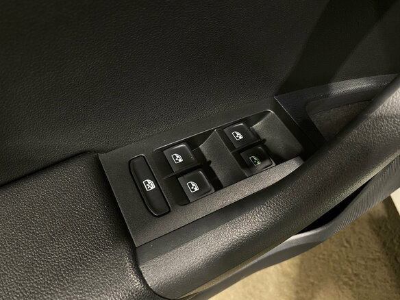 2019 Skoda Octavia III (A7) Рестайлинг, белый, 2100000 рублей - вид 14