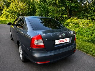 2011 Skoda Octavia II (A5) Рестайлинг, серый, 599000 рублей, вид 3