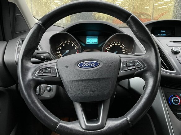 2017 Ford Kuga II Рестайлинг, белый, 1799000 рублей - вид 14
