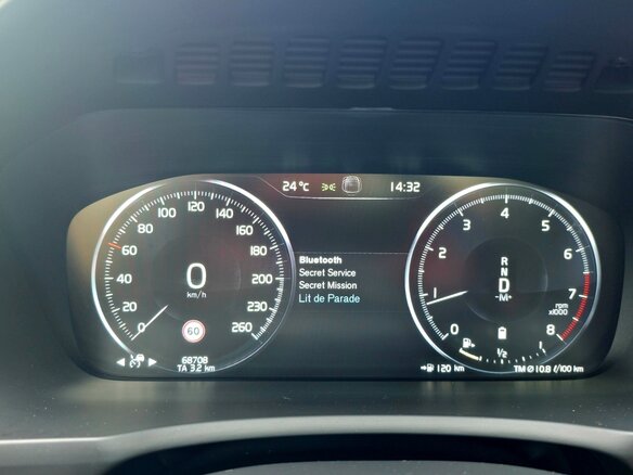 2022 Volvo XC90 B5 II Рестайлинг 1, чёрный, 6200000 рублей - вид 7