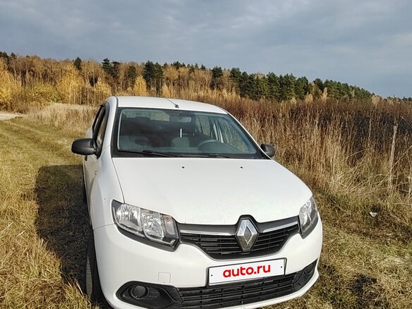 2015 Renault Logan II, белый, 680000 рублей