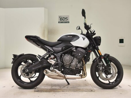 2026 Triumph Trident 660, белый, 1040000 рублей, вид 1