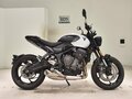 2026 Triumph Trident 660, белый, 1040000 рублей