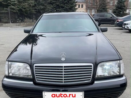 1997 Mercedes-Benz S-Класс 420 III (W140) Рестайлинг, чёрный, 1200000 рублей, вид 1