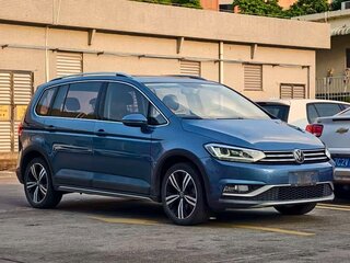2022 Volkswagen Touran Cross L II, голубой, 1430000 рублей, вид 3