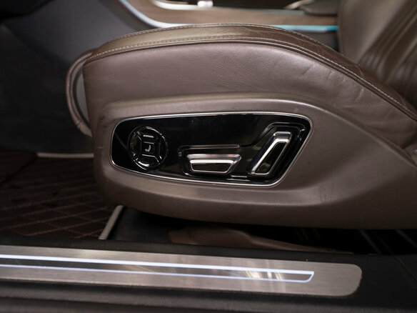 2018 Audi A8 Long 55 TFSI IV (D5), чёрный - вид 33