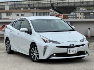 2022 Toyota Prius IV Рестайлинг (XW50), белый, 1470007 рублей, вид 3
