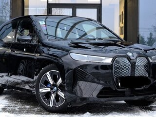 2023 BMW iX xDrive50 I (I20), чёрный, 5490000 рублей, вид 1