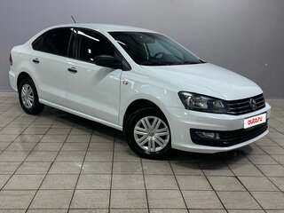 2017 Volkswagen Polo V Рестайлинг, белый, 940000 рублей, вид 3