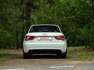 2013 Audi A1 I (8X), белый, 900000 рублей, вид 5