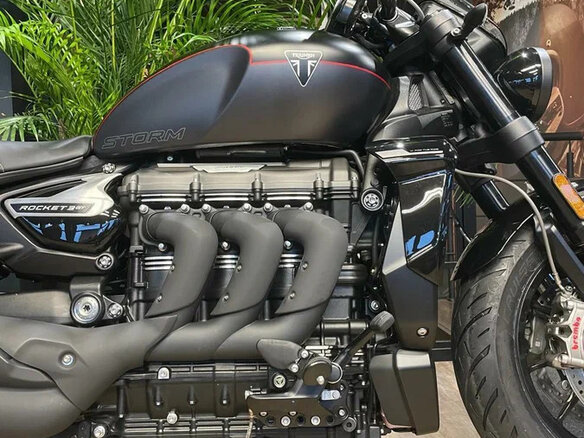 2025 Triumph Rocket 3, серый, 3700000 рублей - вид 10