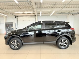 2017 Toyota RAV4 IV (XA40) Рестайлинг, чёрный, 2749900 рублей, вид 3