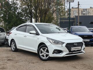 2018 Hyundai Solaris II, белый, 879000 рублей, вид 3