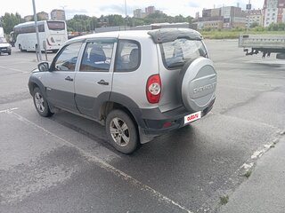 2012 Chevrolet Niva I Рестайлинг, серебристый, 360000 рублей, вид 5