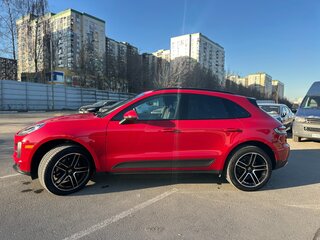 2020 Porsche Macan I Рестайлинг, красный, 5100000 рублей, вид 3